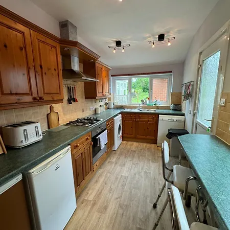 Double With Private Conservatory * Bristol