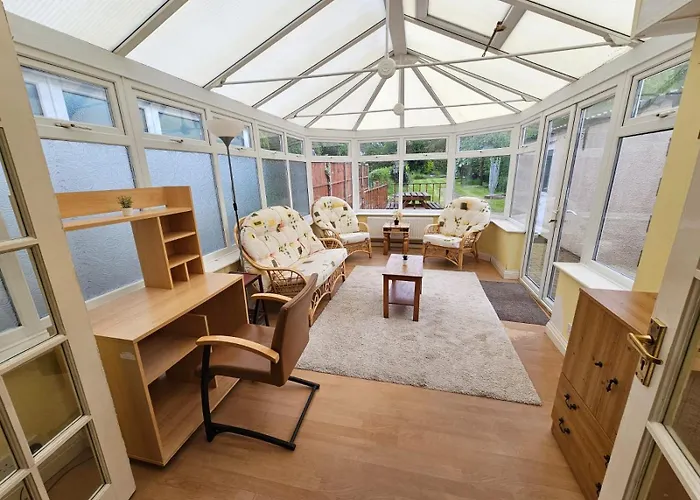 Ubytování v soukromí Double With Private Conservatory Bristol